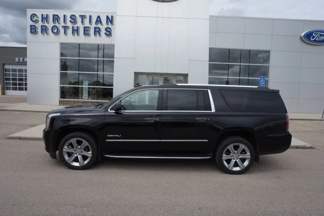 2018 Gmc Yukon XL Denali photo 1