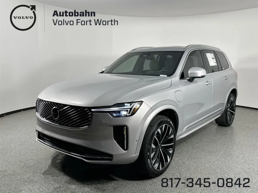 2025 Volvo XC90 T8 AWD Plus photo 1