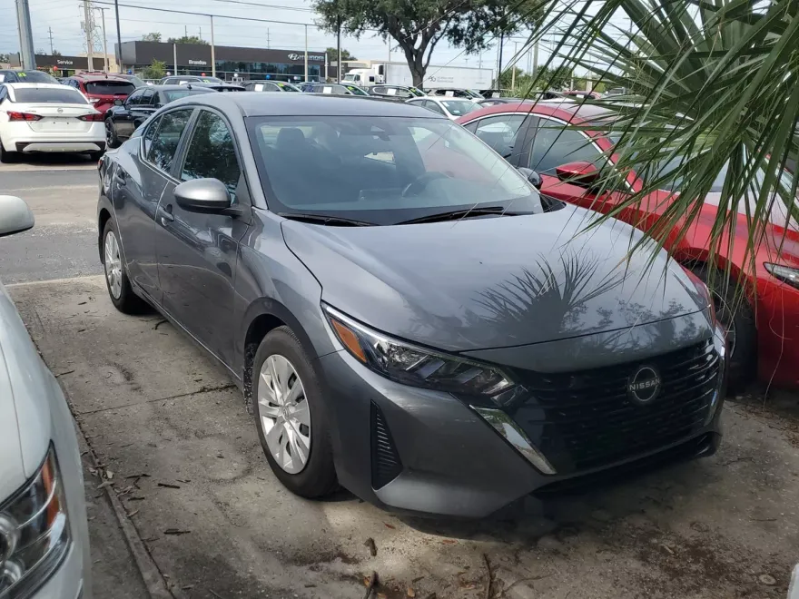2024 Nissan Sentra S photo 1