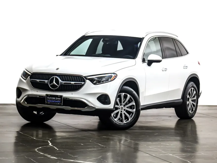 2025 Mercedes Benz GLC 300 photo 1