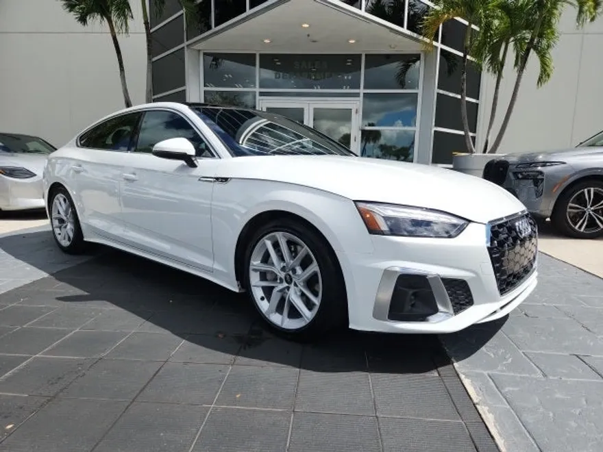 2024 Audi A5 45 S line Premium Plus Quattro photo 1