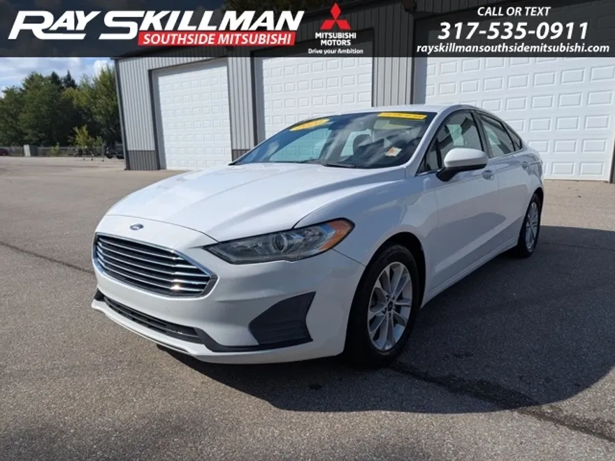 2020 Ford Fusion SE photo 1