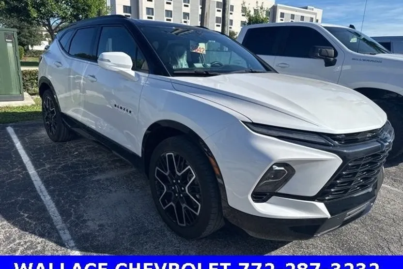 2023 Chevrolet Blazer RS photo 1