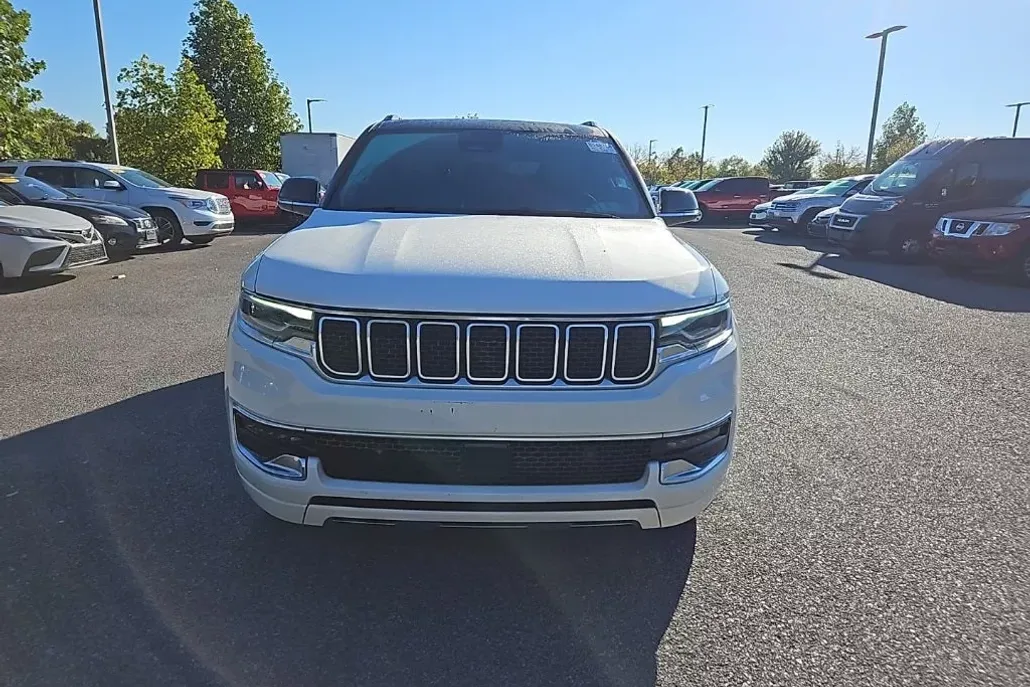 2022 Jeep Wagoneer Series III photo 1