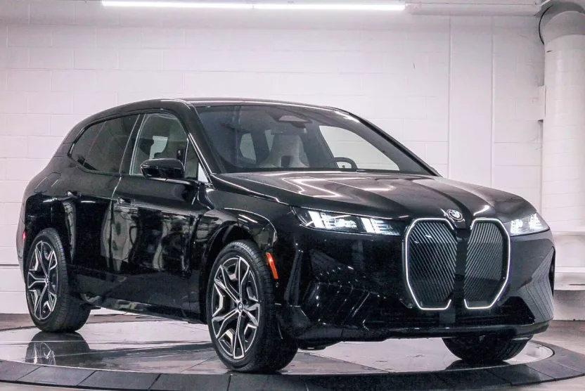 2026 Bmw iX photo 1