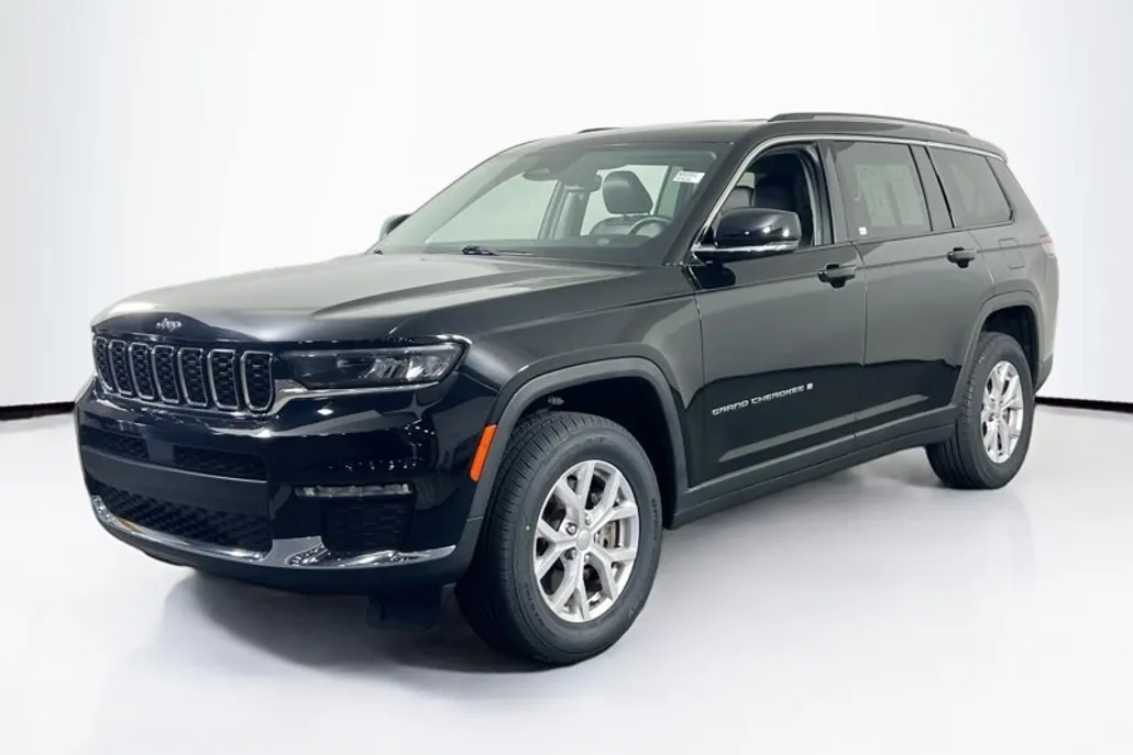 2022 Jeep Grand Cherokee Limited photo 1