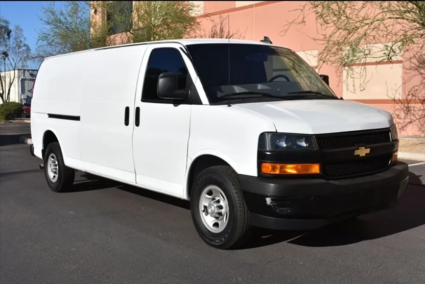 2018 Chevrolet Express 3500 photo 1