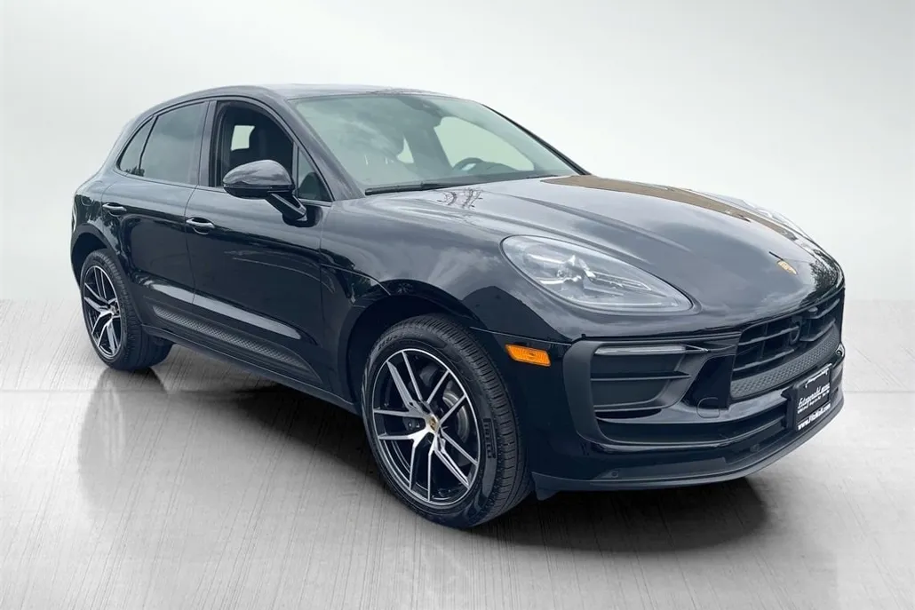 2024 Porsche Macan Base photo 1