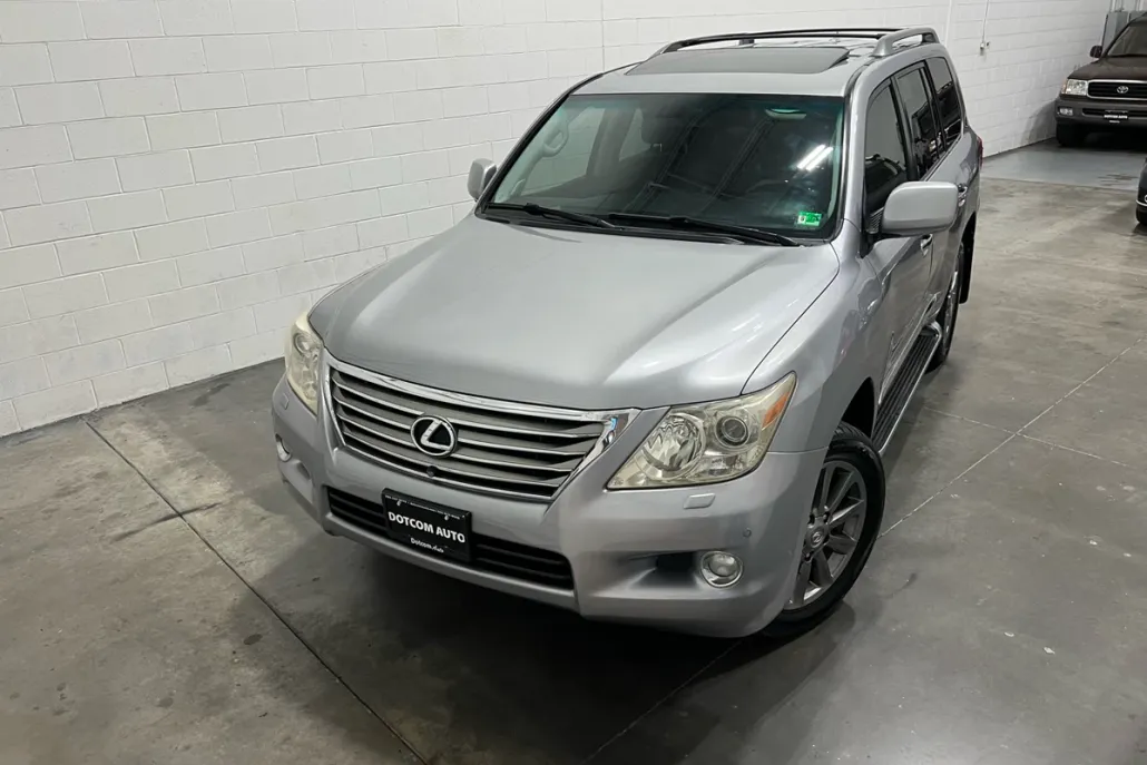 2009 Lexus LX 570 photo 1