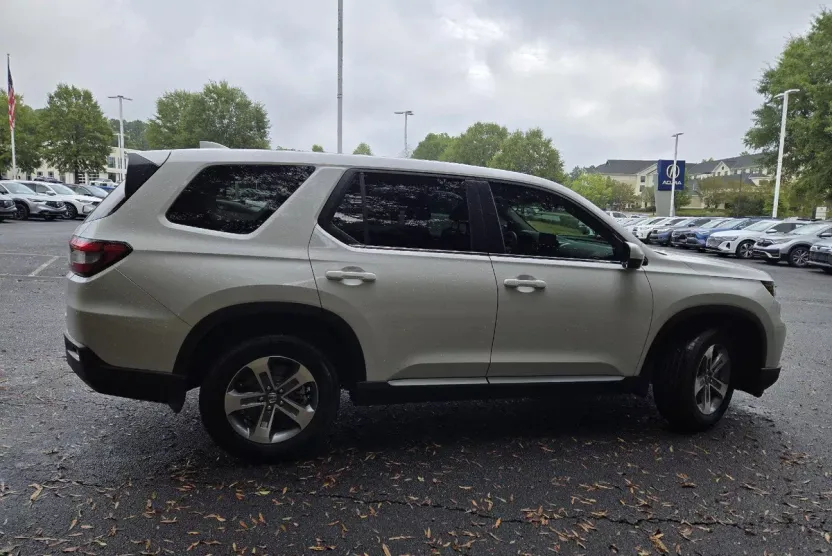 2025 Honda Pilot EX-L photo 1