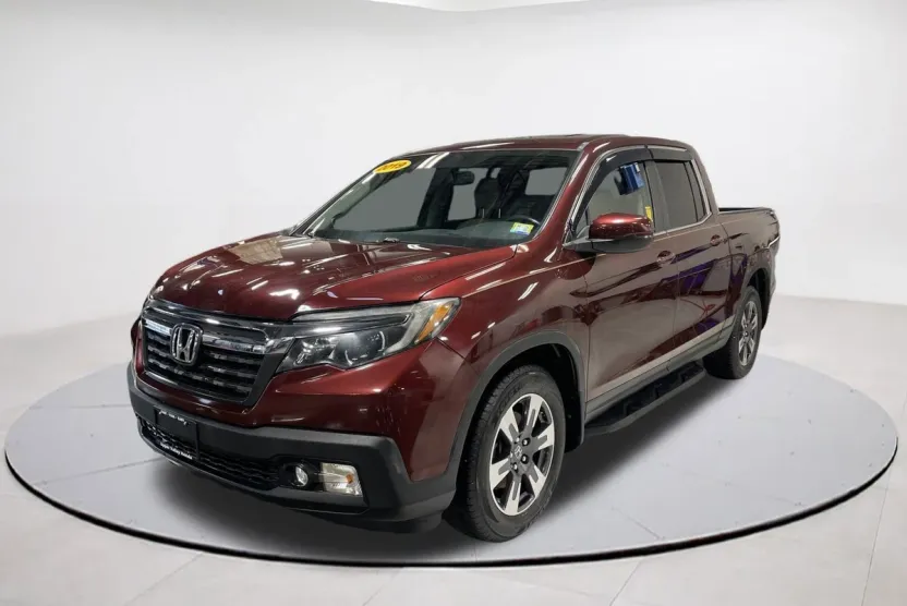 2019 Honda Ridgeline RTL-T photo 1