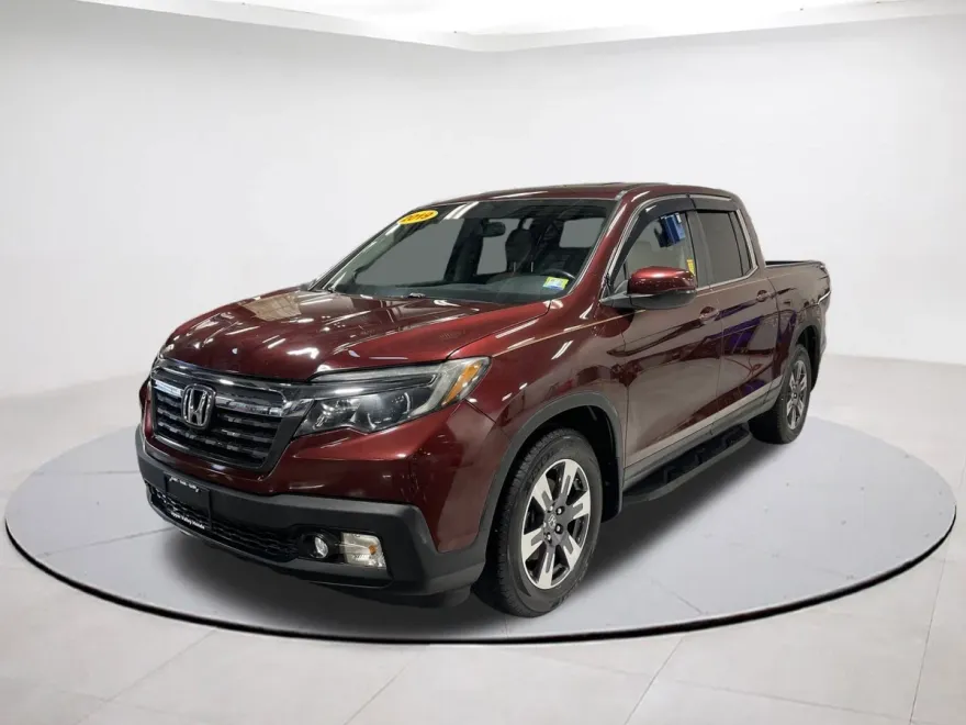 2019 Honda Ridgeline RTL-T photo 1