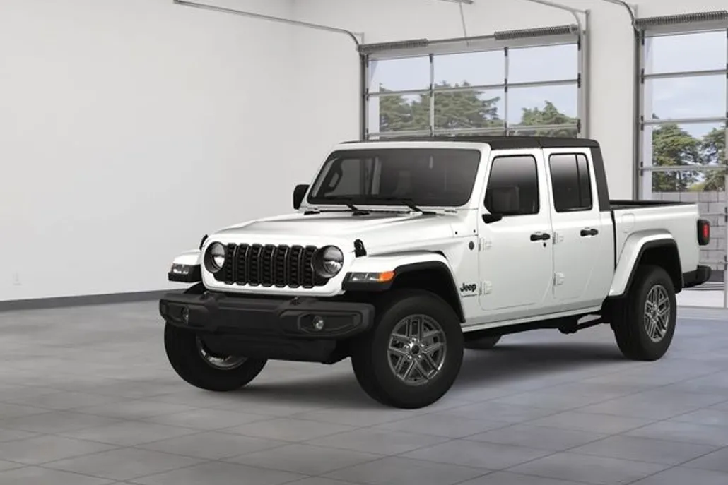 2025 Jeep Gladiator Sport S photo 1