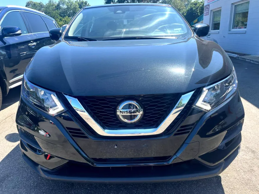 2020 Nissan Rogue Sport S photo 1