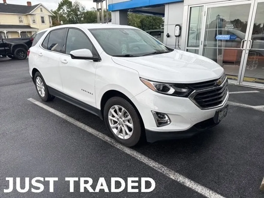 2020 Chevrolet Equinox LT photo 1