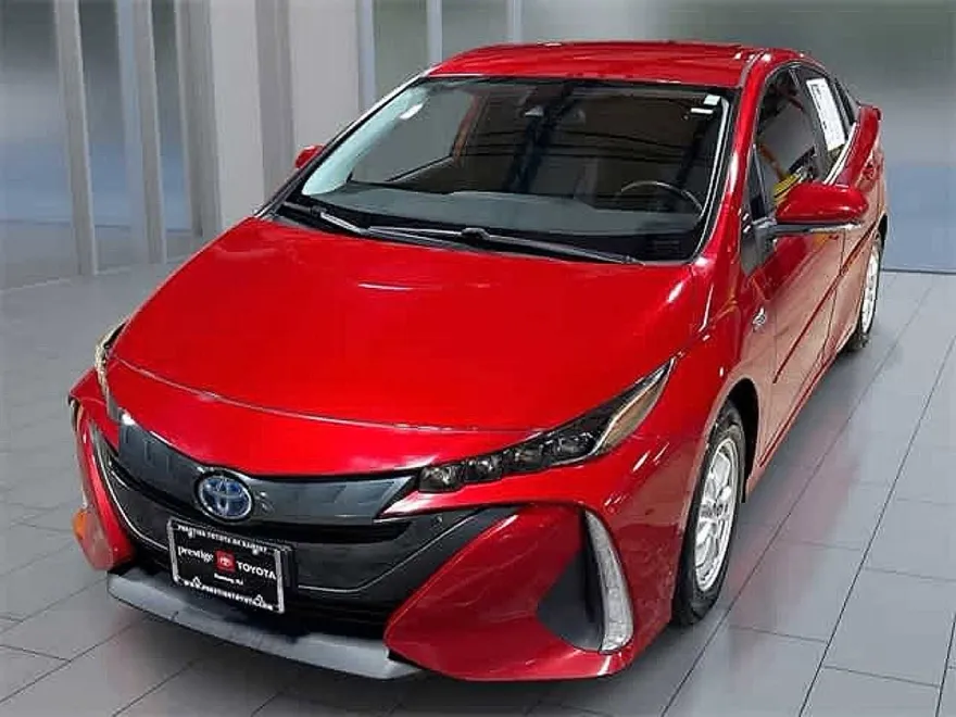 2022 Toyota Prius Prime XLE photo 1
