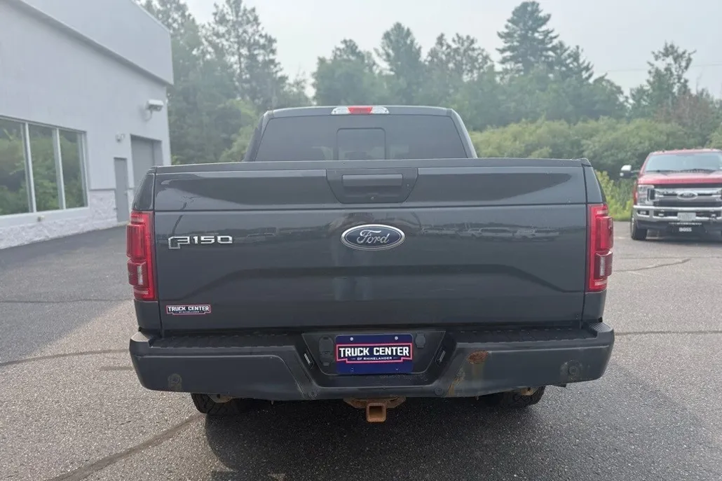 2017 Ford F-150 XLT photo 1