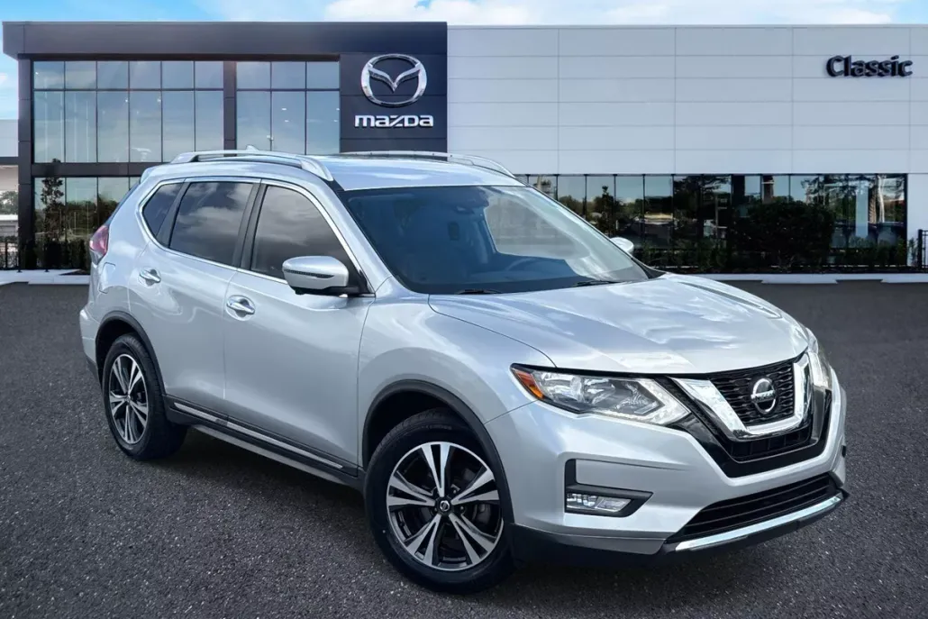 2018 Nissan Rogue SL photo 1
