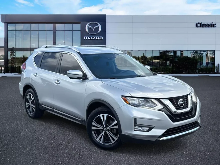 2018 Nissan Rogue SL photo 1