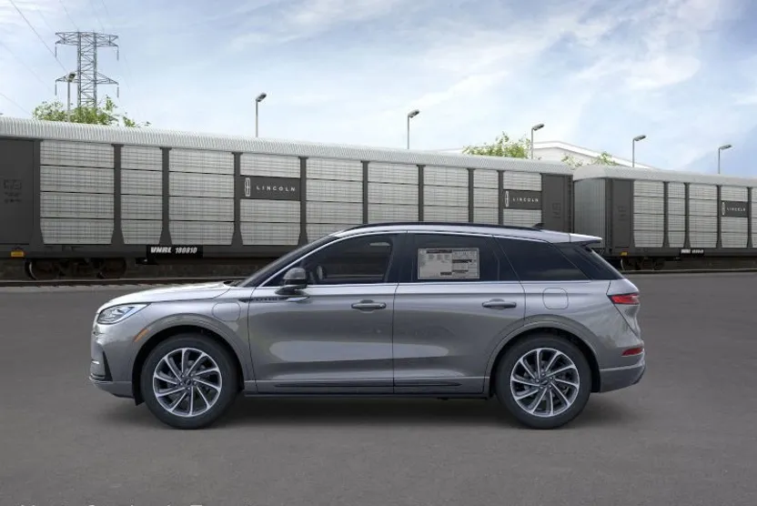 2025 Lincoln Corsair Grand Touring photo 1