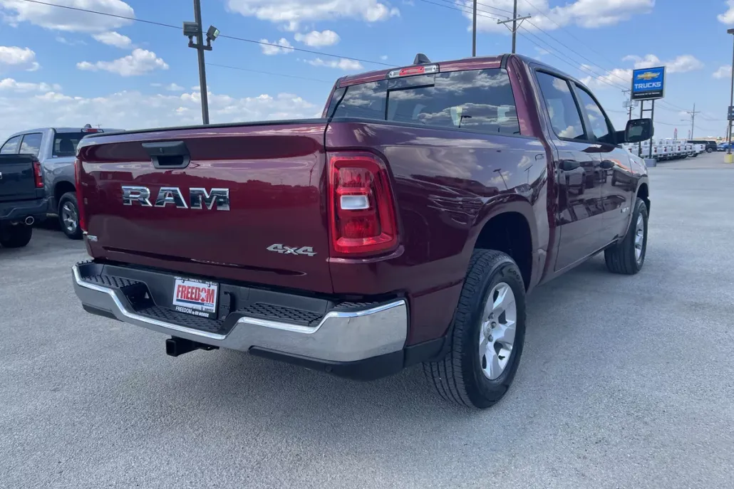 2025 Ram 1500 Tradesman photo 1