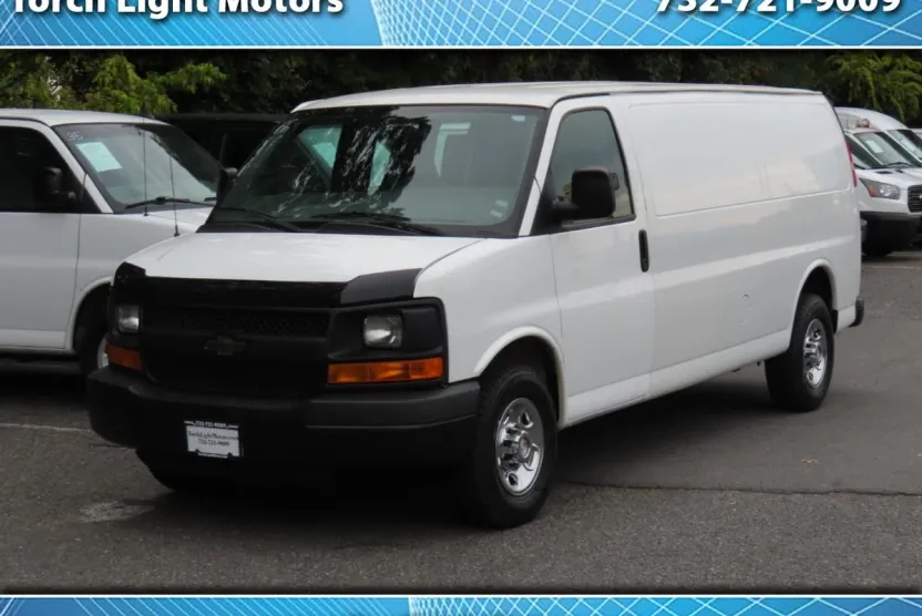 2016 Chevrolet Express 3500 Cargo photo 1
