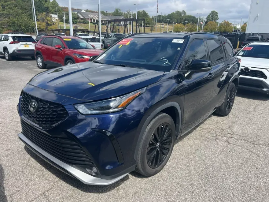 2023 Toyota Highlander XSE photo 1