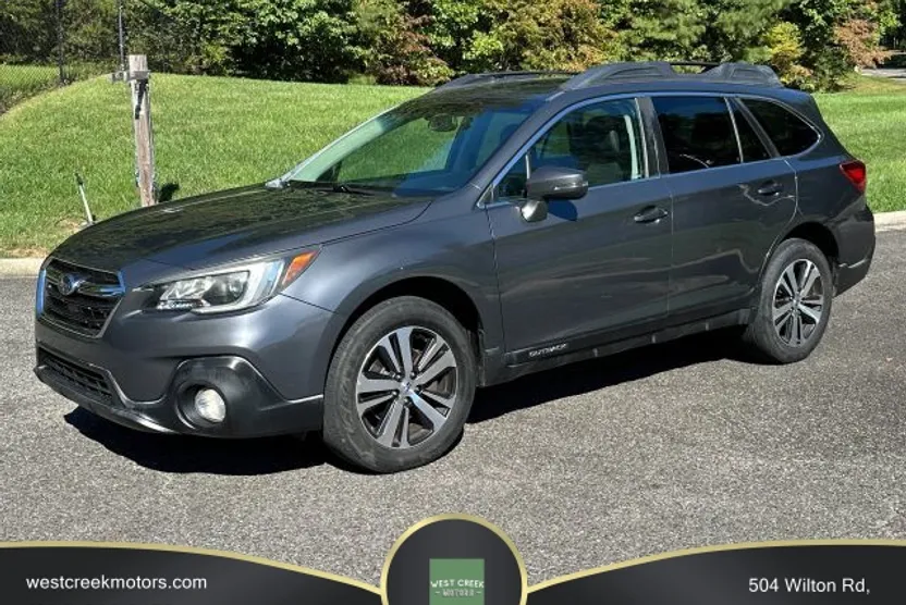 2018 Subaru Outback 2.5i Limited photo 1