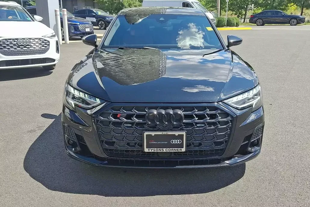 2022 Audi S8 4.0T photo 1