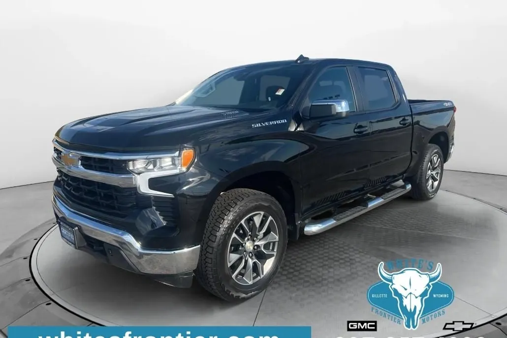 2025 Chevrolet Silverado 1500 LT photo 1