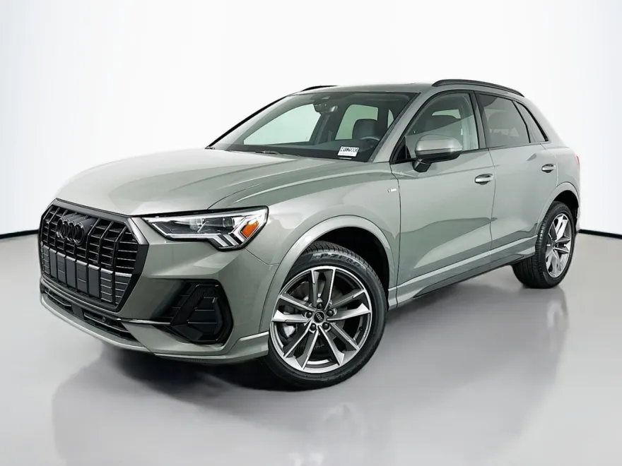 2025 Audi Q3 45 TFSI S line Premium photo 1
