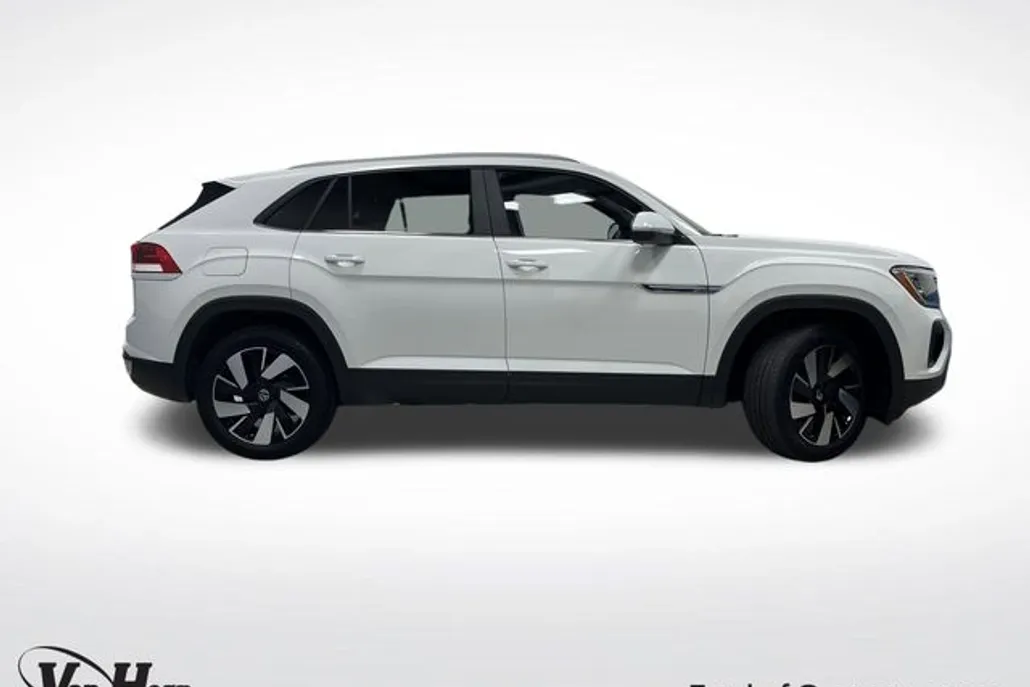 2024 Volkswagen Atlas Cross Sport SE Technology photo 1
