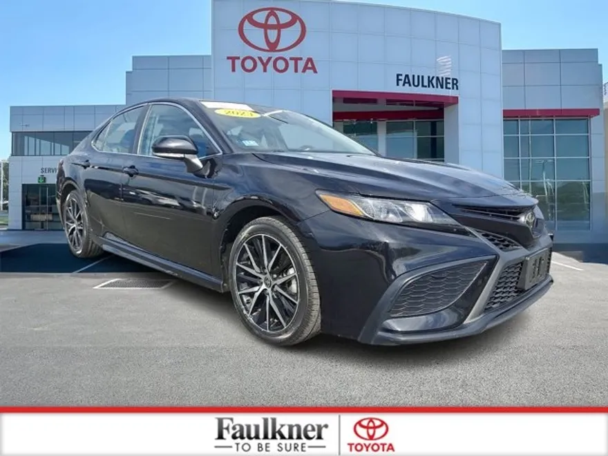 2023 Toyota Camry SE photo 1