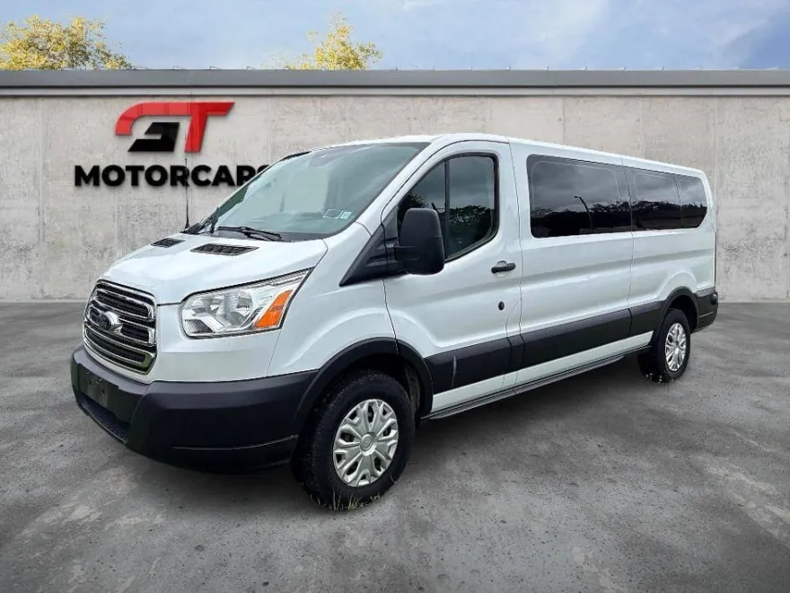 2019 Ford Transit Passenger photo 1
