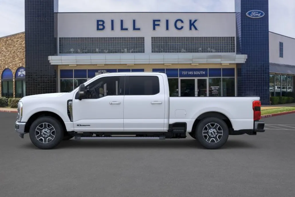 2026 Ford F-250 Lariat photo 1