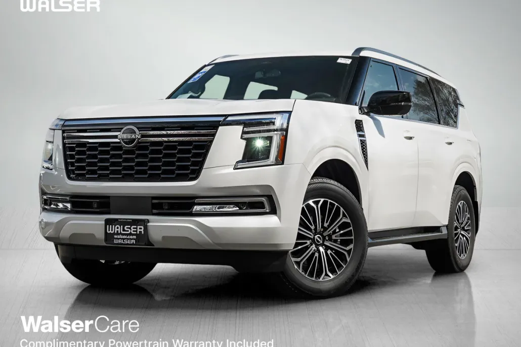 2025 Nissan Armada SL photo 1