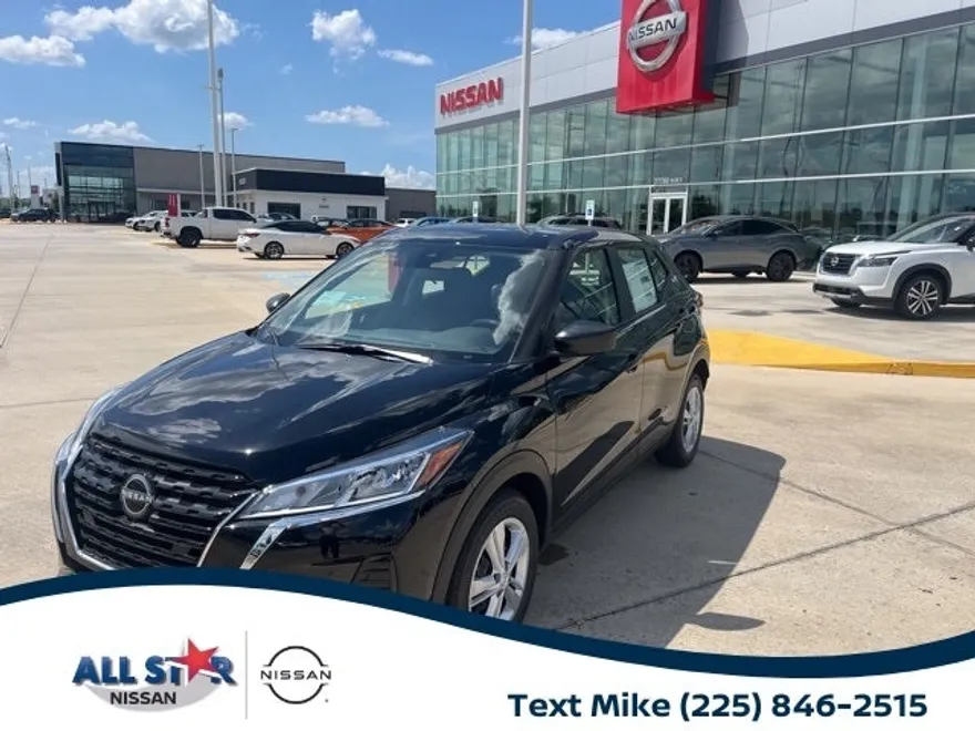 2025 Nissan Kicks Play S photo 1