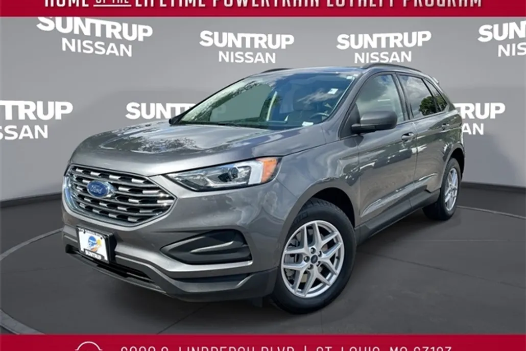 2022 Ford Edge SE photo 1