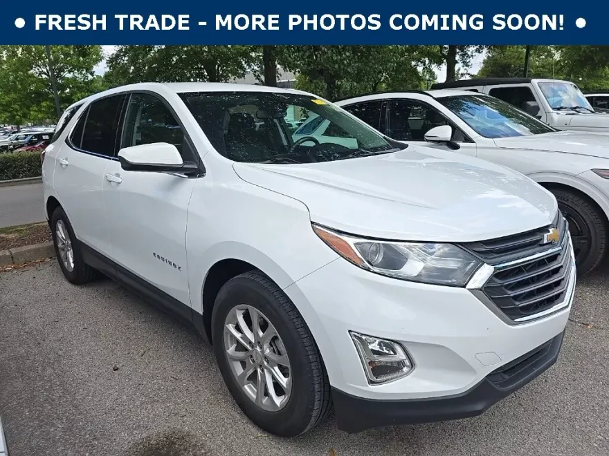 2020 Chevrolet Equinox LT photo 1