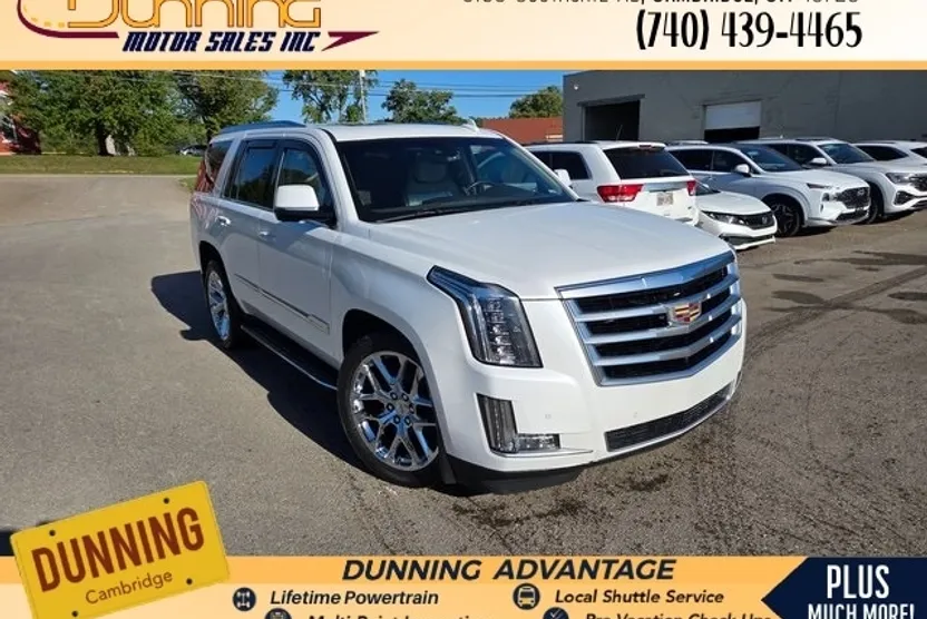 2016 Cadillac Escalade Luxury photo 1