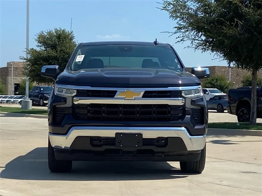 2024 Chevrolet Silverado 1500 LT photo 1