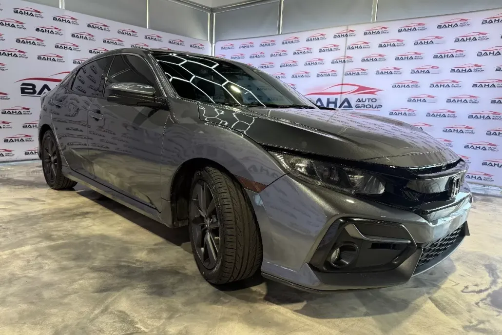 2021 Honda Civic Hatchback EX photo 1