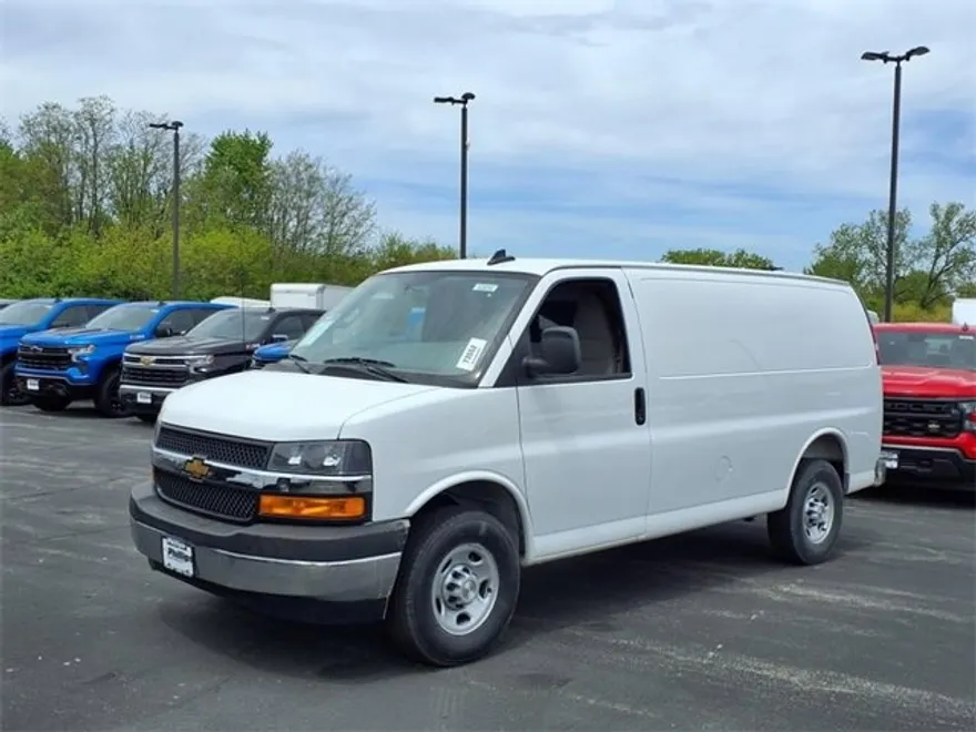 2025 Chevrolet Express Cargo 2500 Van photo 1