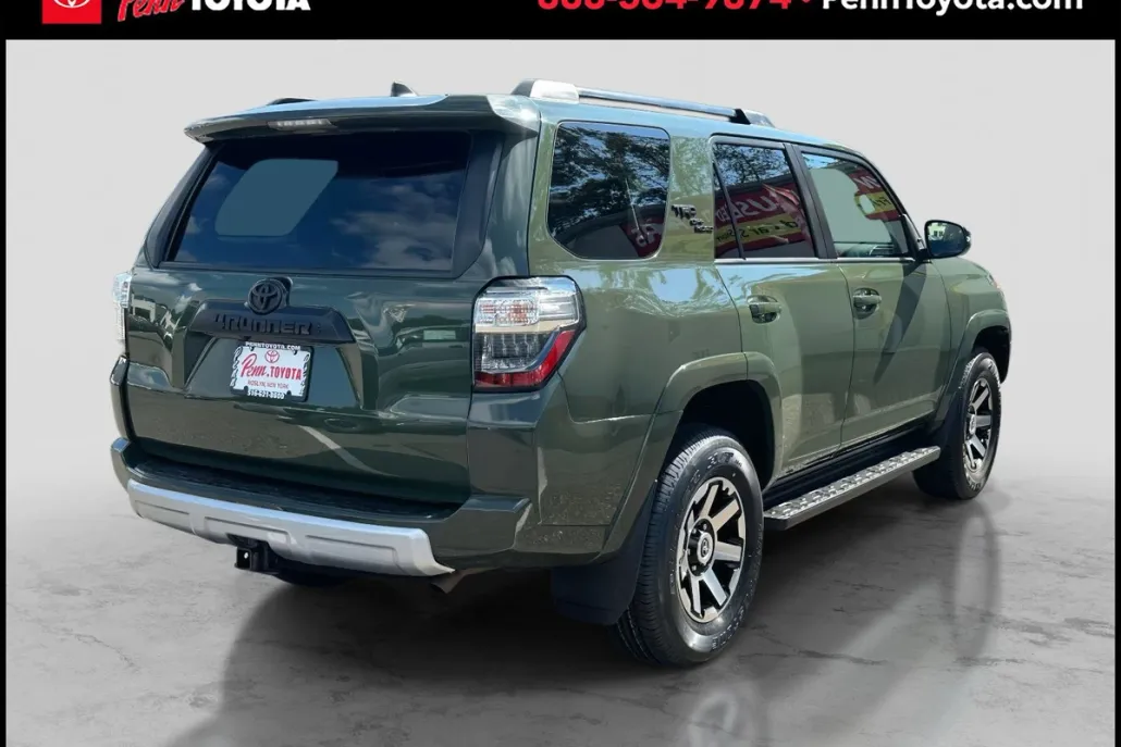 2022 Toyota 4Runner Premium photo 1