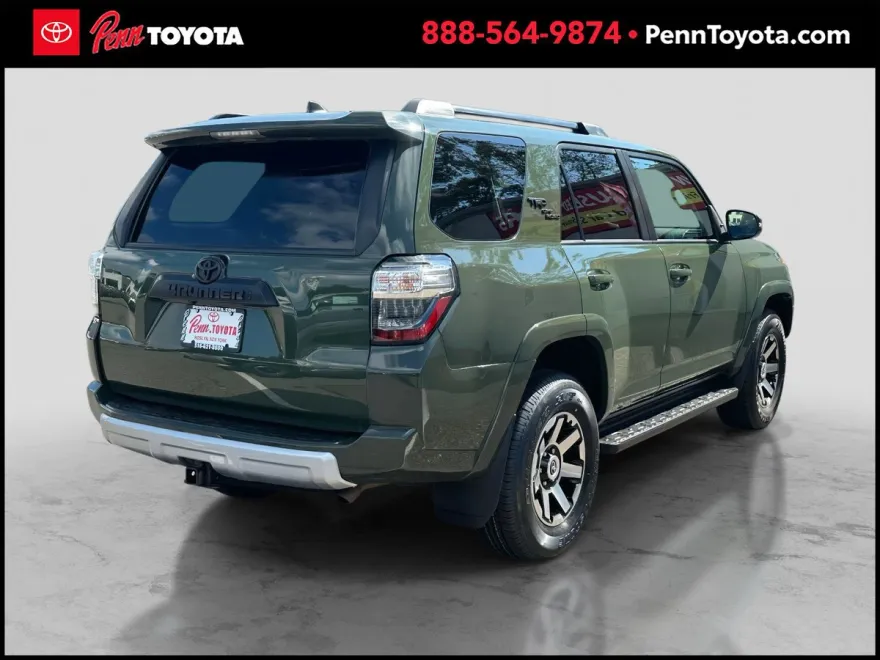2022 Toyota 4Runner Premium photo 1