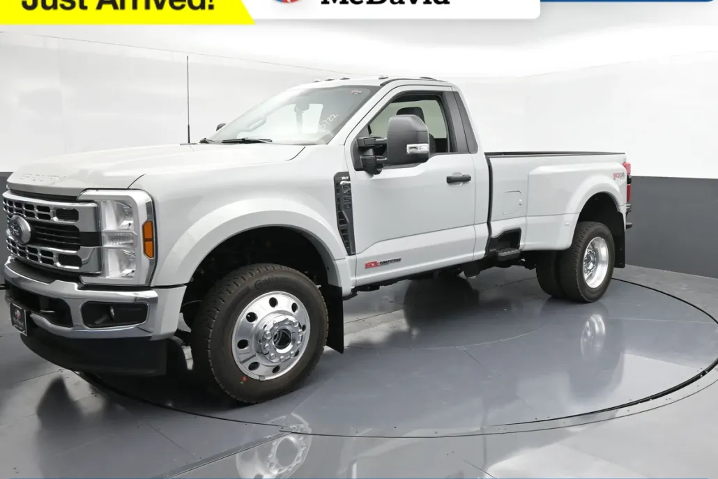 2026 Ford F-450 XLT photo 1