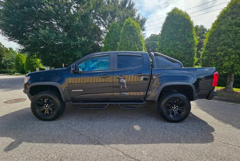 2019 Chevrolet Colorado ZR2 photo 1