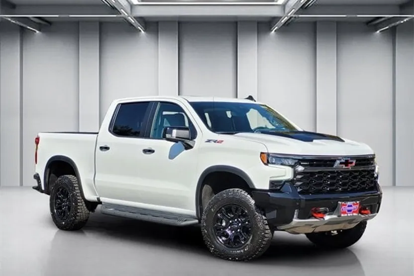 2026 Chevrolet Silverado 1500 ZR2 photo 1