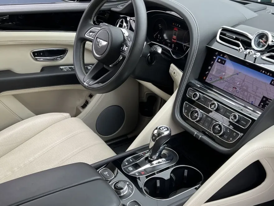 2023 Bentley Bentayga S photo 1