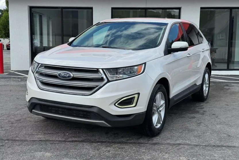 2016 Ford Edge SEL photo 1